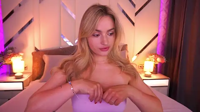 LindsieGreyy online show from 06/27/26, 06:40