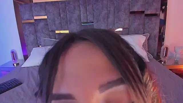 Snapshot of Nataylayla chatting on 03/12/25, 11:01 Nataylayla online show from 03/12/25, 11:01