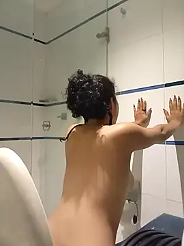 Dhalila  online show from 10/04/25, 03:26