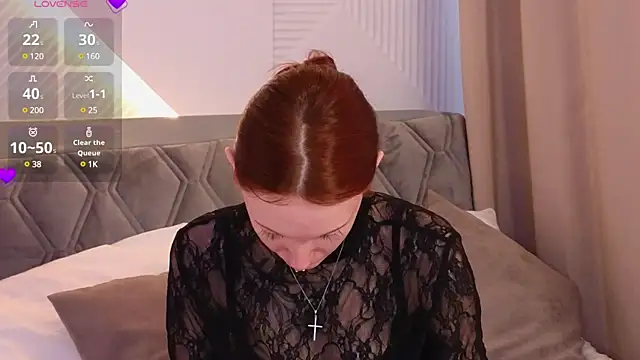 Snapshot of JoYung chatting on 03/06/25, 04:41 JoYung online show from 03/06/25, 04:41