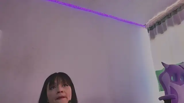 Snapshot of lizy_miller1 chatting on 03/18/25, 01:53 lizy miller1 online show from 03/18/25, 01:53