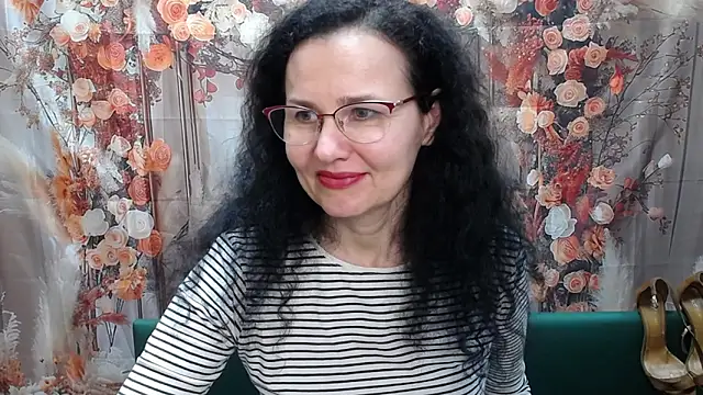 Miroslava Happi online show from 04/04/26, 06:11