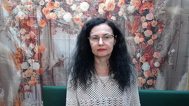 Miroslava Happi online show from 04/11/26, 07:45