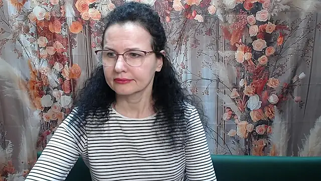 Miroslava Happi online show from 04/26/26, 05:49