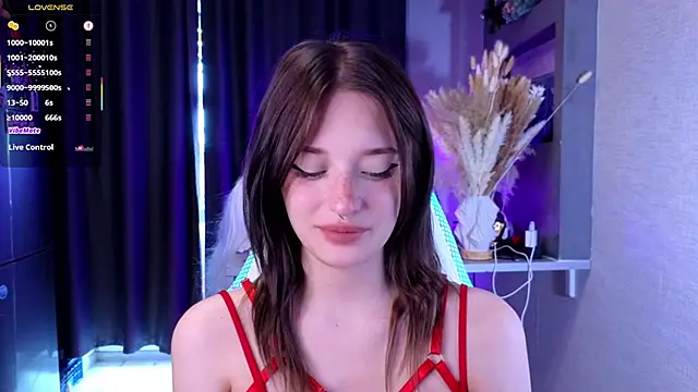 Snapshot of Hisoka_akerley chatting on 05/29/26, 04:43 Hisoka akerley online show from 05/29/26, 04:43