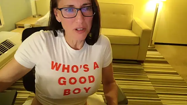 MrsJanetM online show from 05/24/26, 05:45