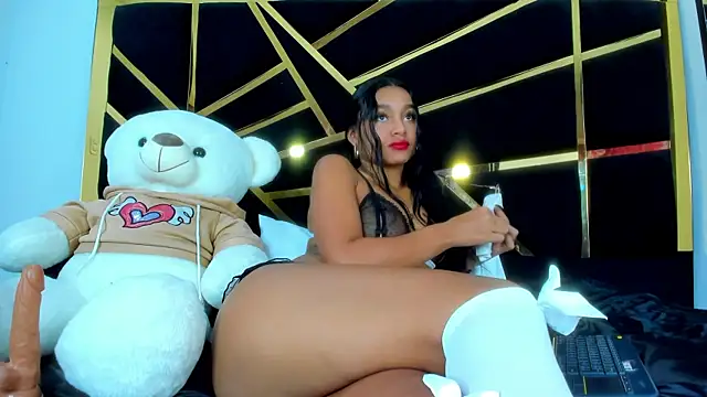 Snapshot of Lynda_Bonnie chatting on 03/09/25, 05:06 Lynda Bonnie online show from 03/09/25, 05:06