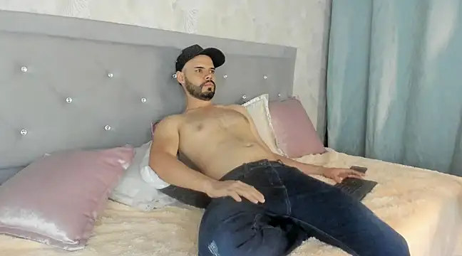 Luke Diaz7 online show from 02/23/25, 12:08