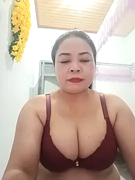 Snapshot of Baby-bigtits2024 chatting on 02/21/25, 01:55 Baby-bigtits2024 online show from 02/21/25, 01:55