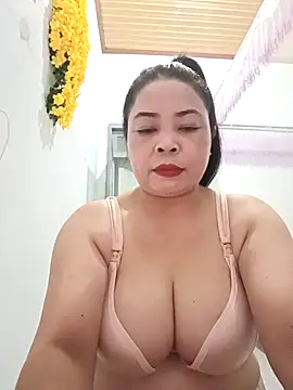 Snapshot of Baby-bigtits2024 chatting on 02/22/25, 02:08 Baby-bigtits2024 online show from 02/22/25, 02:08