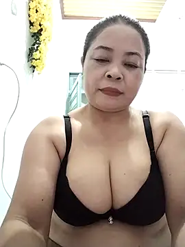 Snapshot of Baby-bigtits2024 chatting on 09/10/25, 01:11 Baby-bigtits2024 online show from 09/10/25, 01:11