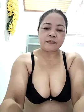 Snapshot of Baby-bigtits2024 chatting on 09/23/25, 10:46 Baby-bigtits2024 online show from 09/23/25, 10:46