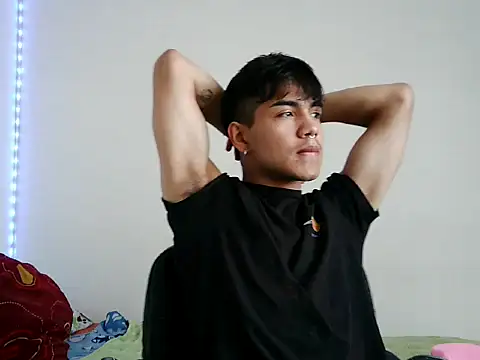 Snapshot of shadowsofgarden chatting on 12/03/25, 03:10 shadowsofgarden online show from 12/03/25, 03:10