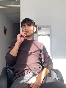 Snapshot of shadowsofgarden chatting on 12/13/25, 08:36 shadowsofgarden online show from 12/13/25, 08:36