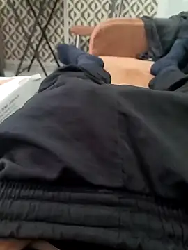 Snapshot of bigsevenkizlar chatting on 02/15/25, 01:27 bigsevenkizlar online show from 02/15/25, 01:27