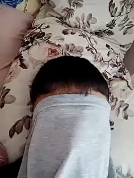 Snapshot of bigsevenkizlar chatting on 03/10/25, 06:01 bigsevenkizlar online show from 03/10/25, 06:01