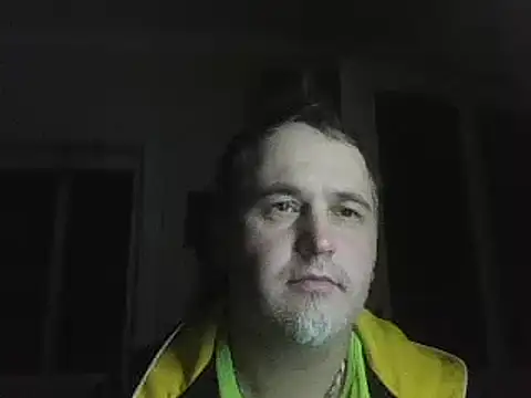 Snapshot of Szolga10 chatting on 02/11/25, 04:35 Szolga10 online show from 02/11/25, 04:35