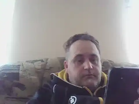 Snapshot of Szolga10 chatting on 03/15/25, 09:30 Szolga10 online show from 03/15/25, 09:30