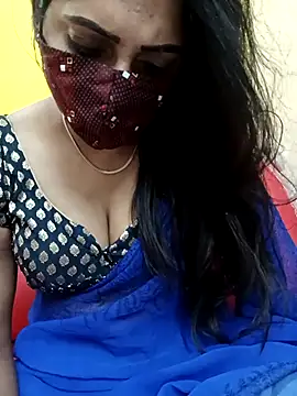 Snapshot of Thamarai28 chatting on 09/27/25, 04:12 Thamarai28 online show from 09/27/25, 04:12