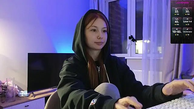 Snapshot of Sakura_Moore chatting on 10/04/25, 07:45 Sakura Moore online show from 10/04/25, 07:45