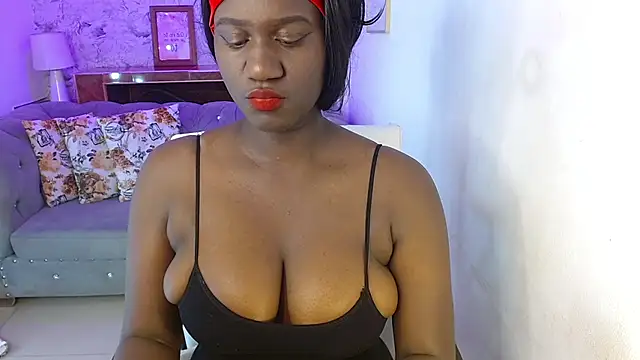 shanntall tk online show from 02/19/25, 12:22