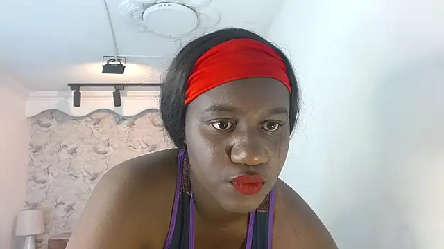 shanntall tk online show from 02/25/25, 12:13