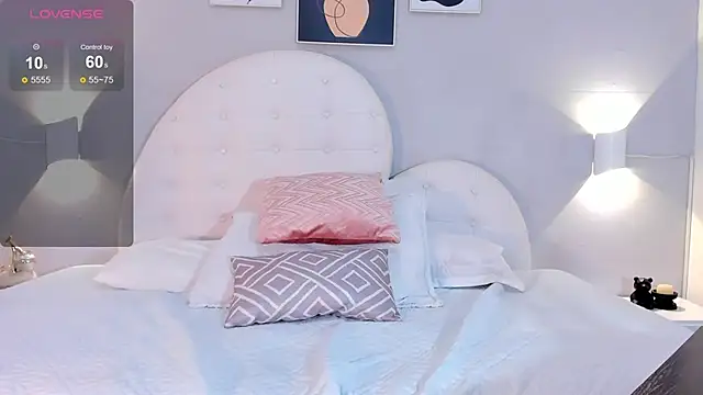 crisdegli  online show from 03/05/25, 02:56