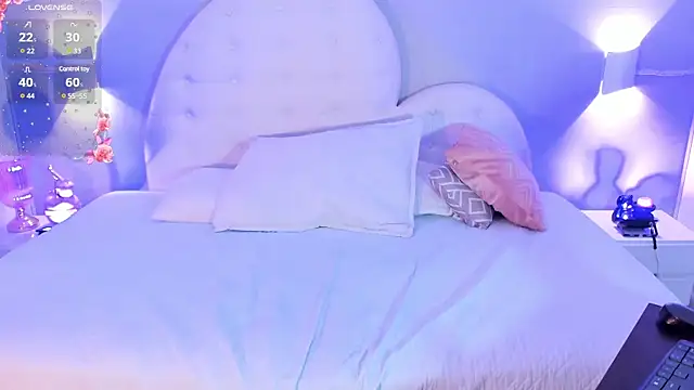 crisdegli  online show from 03/17/25, 02:56