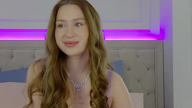 Snapshot of Jackie_White_ chatting on 10/11/25, 02:44 Jackie White  online show from 10/11/25, 02:44