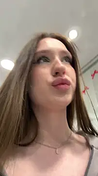 Jackie White  online show from 12/22/25, 02:30