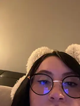 Snapshot of ValentinaOrtiz3 chatting on 03/03/26, 02:28 ValentinaOrtiz3 online show from 03/03/26, 02:28