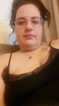 Snapshot of justtess chatting on 03/09/25, 02:18 justtess online show from 03/09/25, 02:18