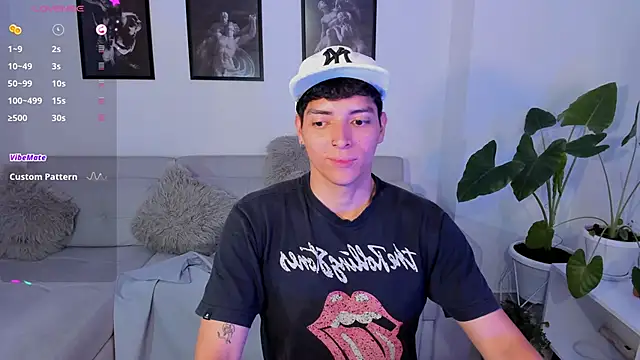 Snapshot of _JacobMiller__ chatting on 02/25/25, 12:14 JacobMiller online show from 02/25/25, 12:14