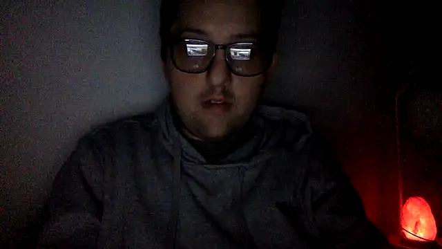 Snapshot of Milflover96 chatting on 02/17/25, 06:09 Milflover96 online show from 02/17/25, 06:09