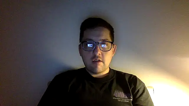 Snapshot of Milflover96 chatting on 02/21/25, 04:51 Milflover96 online show from 02/21/25, 04:51