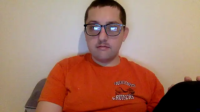 Snapshot of Milflover96 chatting on 02/23/25, 12:51 Milflover96 online show from 02/23/25, 12:51