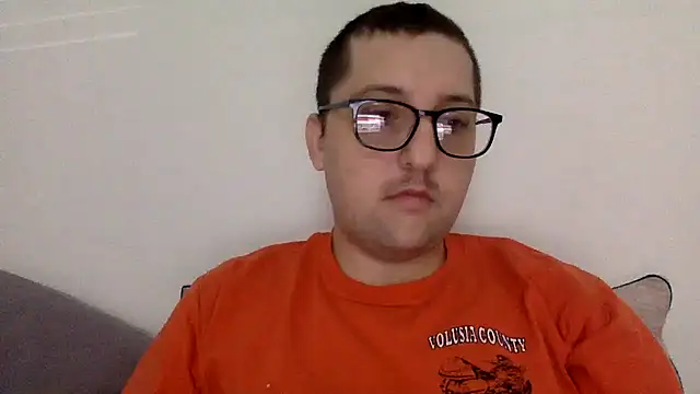 Snapshot of Milflover96 chatting on 02/23/25, 03:40 Milflover96 online show from 02/23/25, 03:40