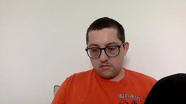 Snapshot of Milflover96 chatting on 02/23/25, 07:49 Milflover96 online show from 02/23/25, 07:49