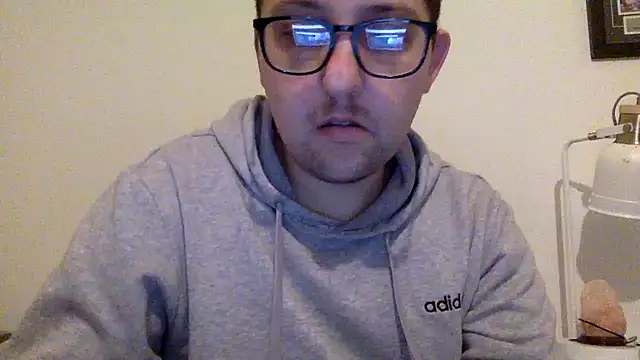 Snapshot of Milflover96 chatting on 02/25/25, 04:14 Milflover96 online show from 02/25/25, 04:14