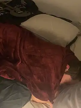 Snapshot of Milflover96 chatting on 03/07/25, 06:46 Milflover96 online show from 03/07/25, 06:46