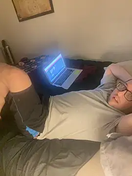 Snapshot of Milflover96 chatting on 03/08/25, 05:59 Milflover96 online show from 03/08/25, 05:59