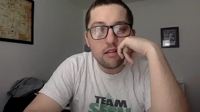 Snapshot of Milflover96 chatting on 03/09/25, 02:21 Milflover96 online show from 03/09/25, 02:21