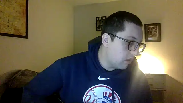 Snapshot of Milflover96 chatting on 03/10/25, 12:18 Milflover96 online show from 03/10/25, 12:18