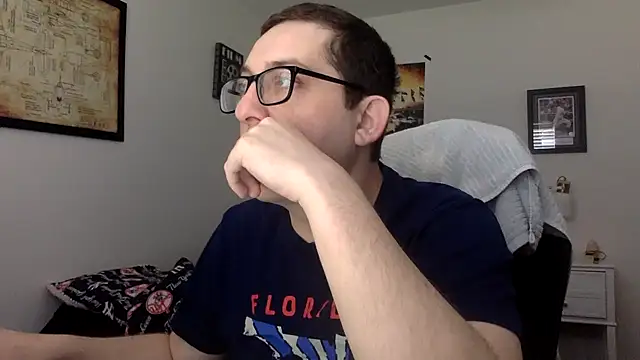 Snapshot of Milflover96 chatting on 03/20/25, 03:58 Milflover96 online show from 03/20/25, 03:58