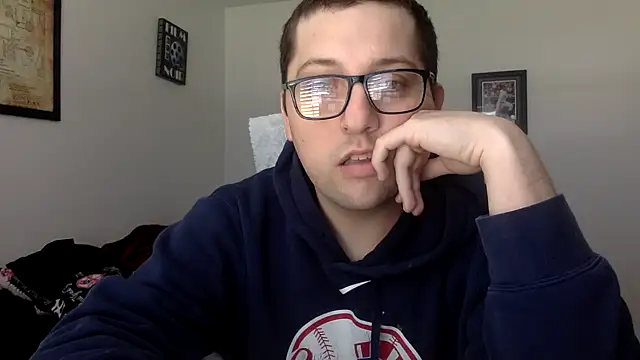 Snapshot of Milflover96 chatting on 03/21/25, 04:29 Milflover96 online show from 03/21/25, 04:29