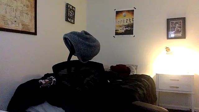 Snapshot of Milflover96 chatting on 03/22/25, 11:42 Milflover96 online show from 03/22/25, 11:42