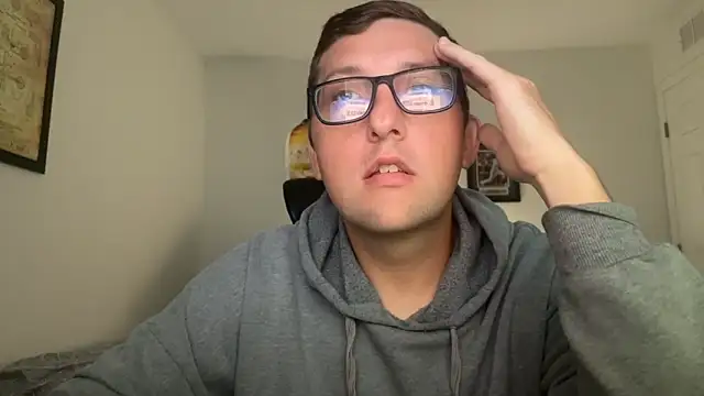 Snapshot of Milflover96 chatting on 09/25/25, 08:34 Milflover96 online show from 09/25/25, 08:34