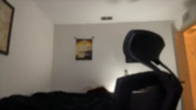 Snapshot of Milflover96 chatting on 10/25/25, 01:35 Milflover96 online show from 10/25/25, 01:35