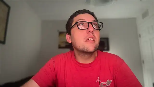 Snapshot of Milflover96 chatting on 12/02/25, 10:38 Milflover96 online show from 12/02/25, 10:38