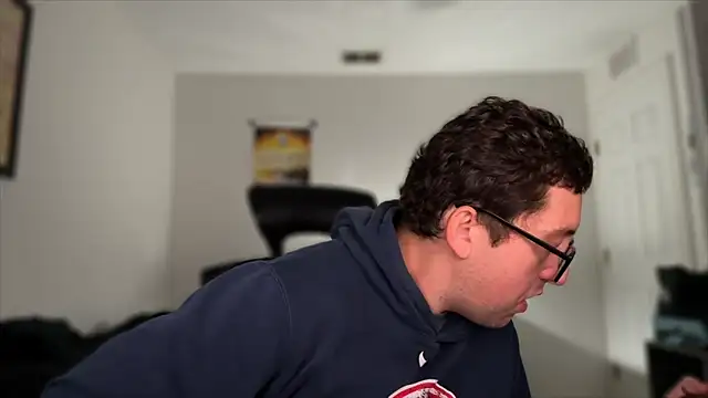 Snapshot of Milflover96 chatting on 12/18/25, 10:38 Milflover96 online show from 12/18/25, 10:38